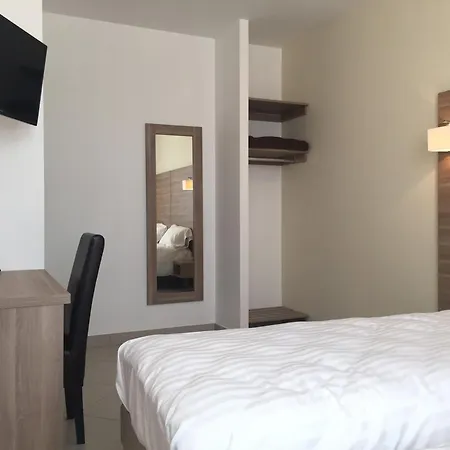 Le Logis Dauphinois 2*