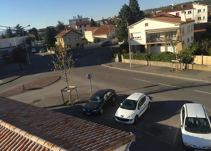 Hotel Le Logis Dauphinois Roussillon (Isere)