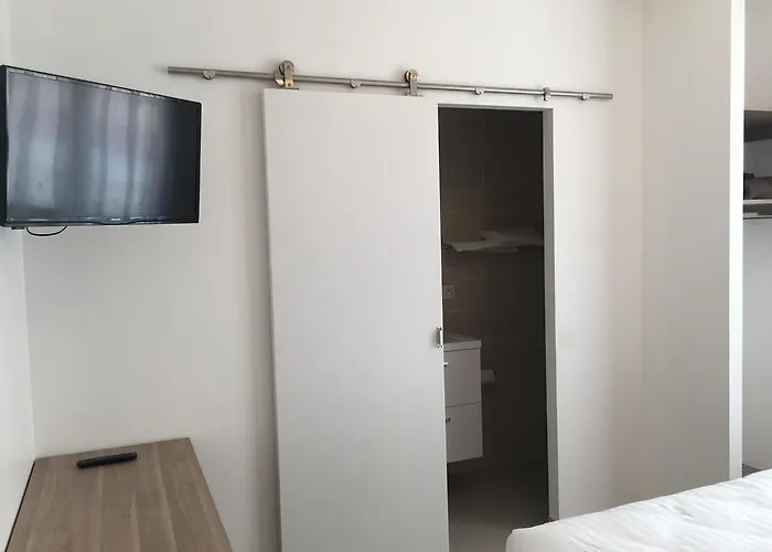 Le Logis Dauphinois 2*